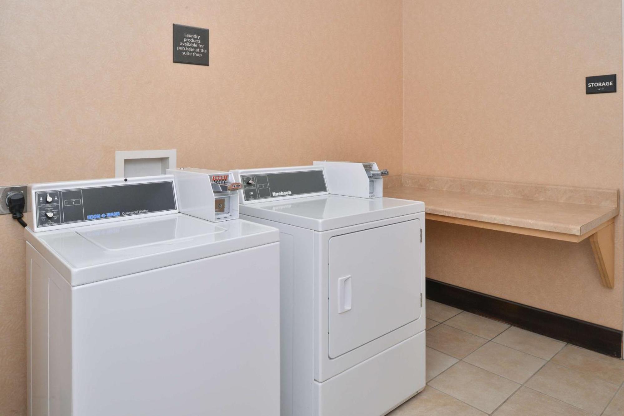 Hampton Inn פקוס מראה חיצוני תמונה