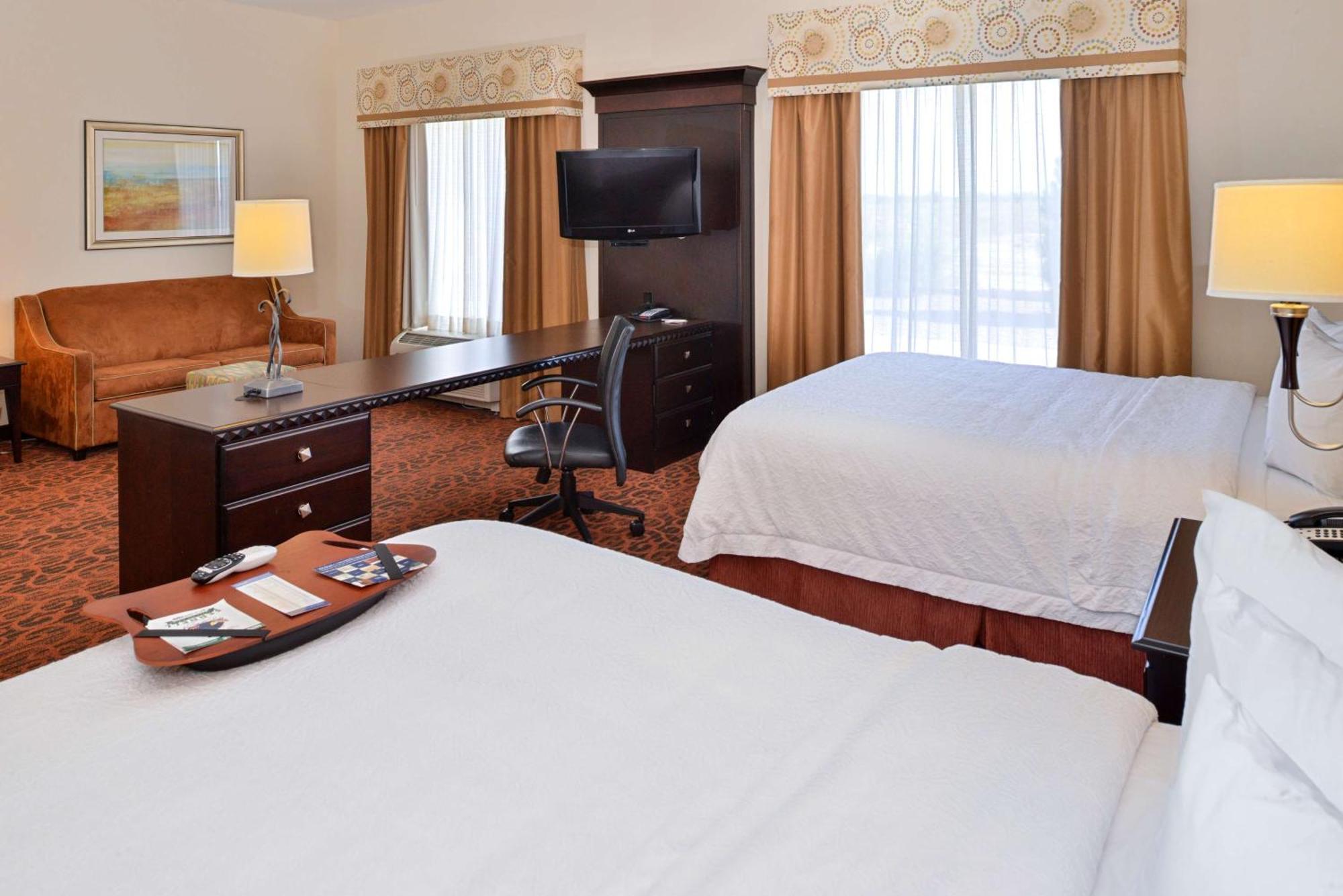 Hampton Inn פקוס מראה חיצוני תמונה
