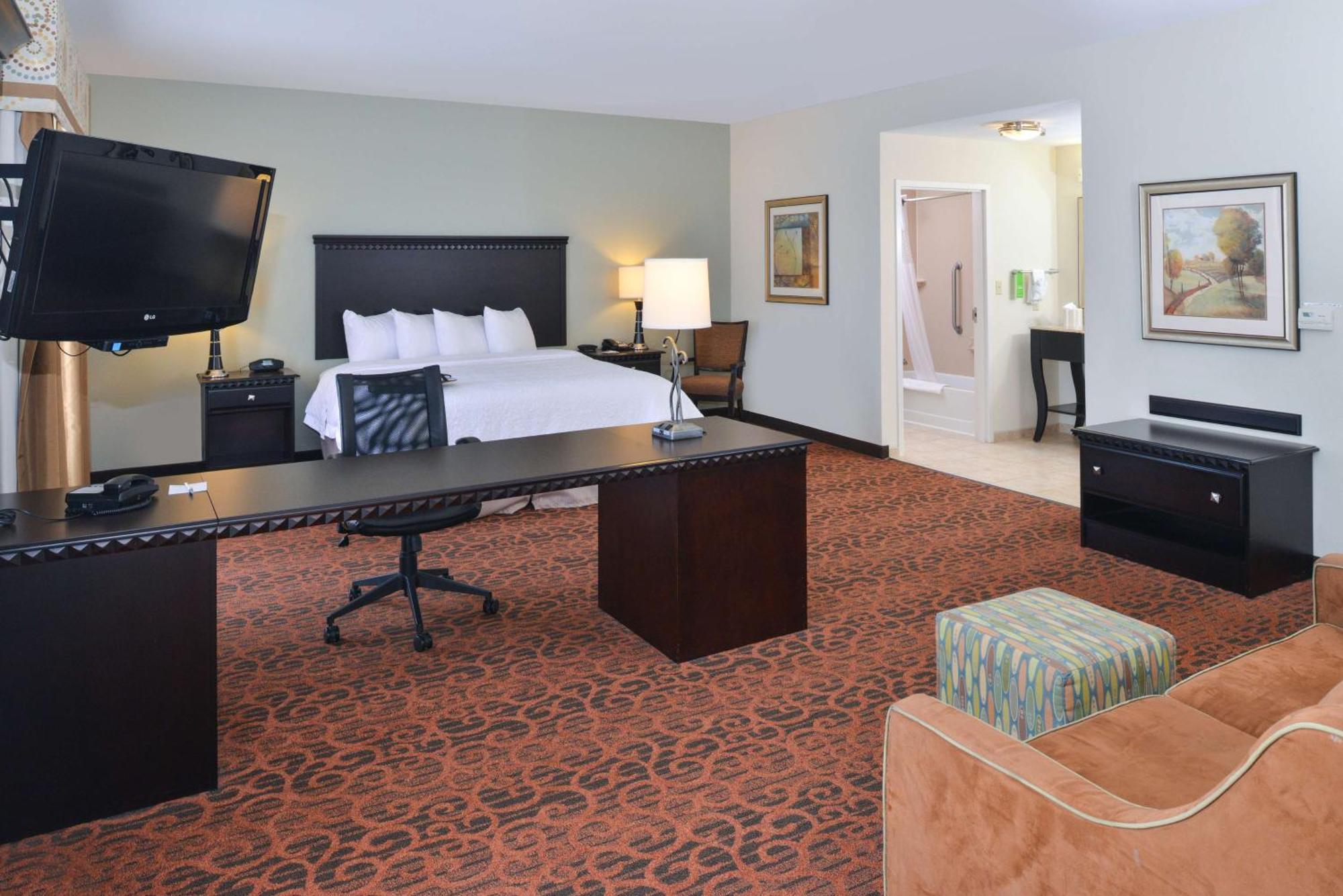 Hampton Inn פקוס מראה חיצוני תמונה