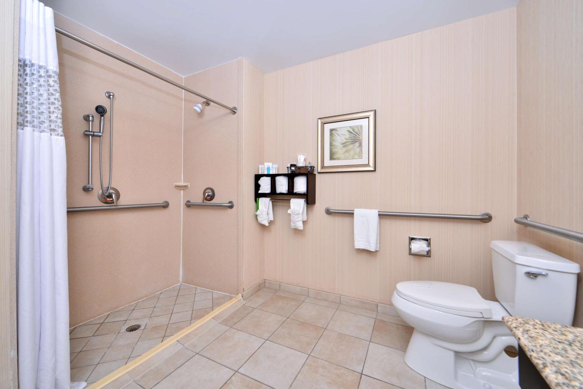Hampton Inn פקוס מראה חיצוני תמונה