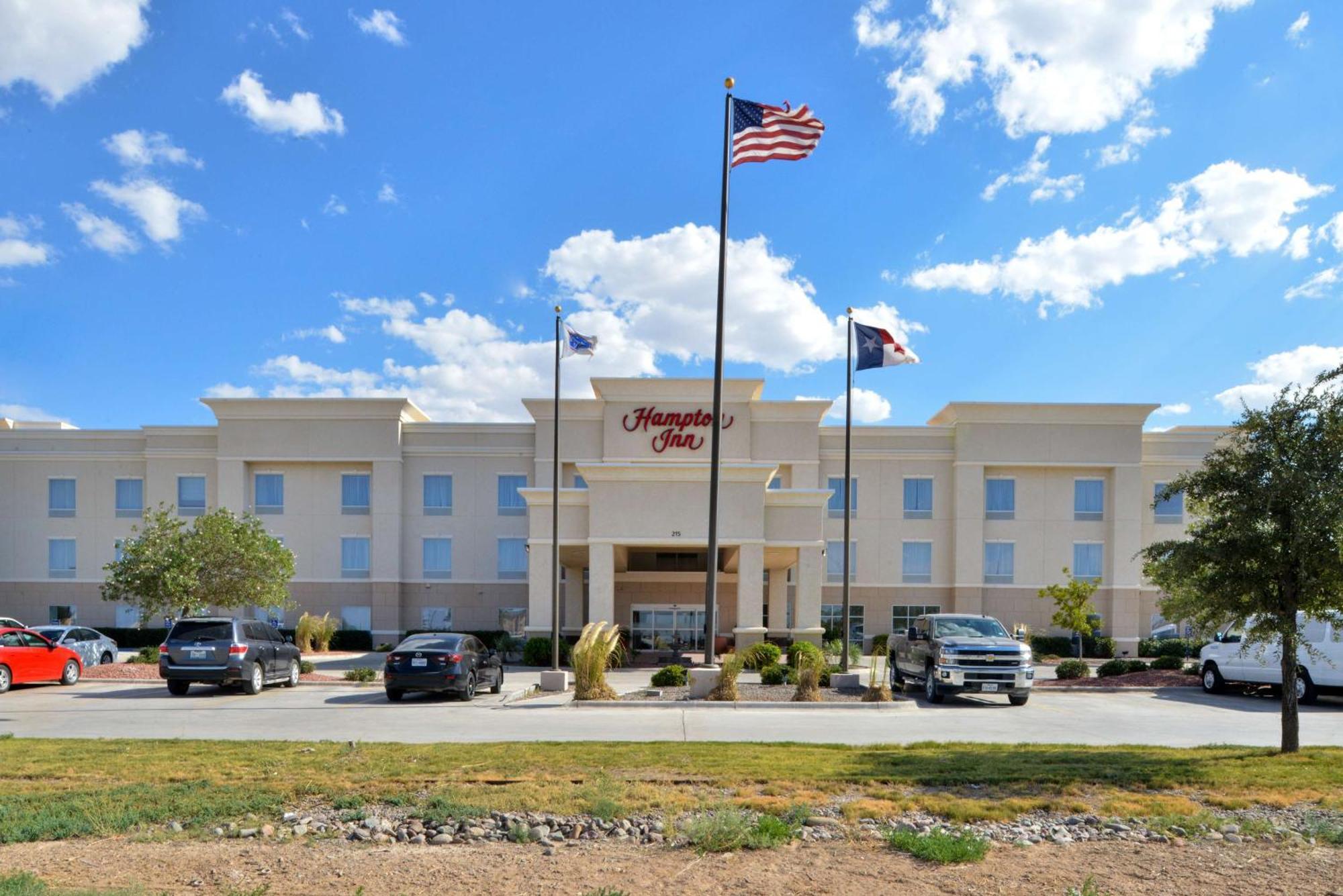 Hampton Inn פקוס מראה חיצוני תמונה