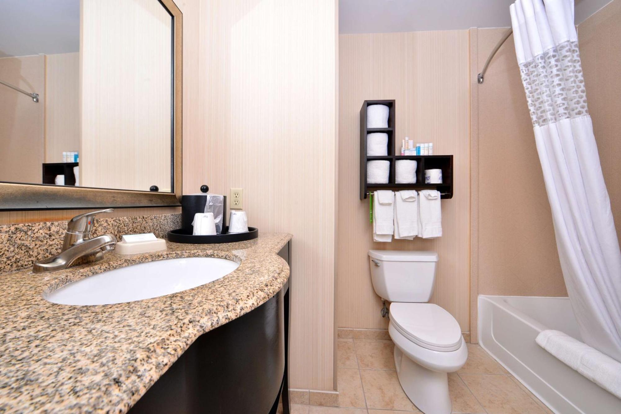 Hampton Inn פקוס מראה חיצוני תמונה