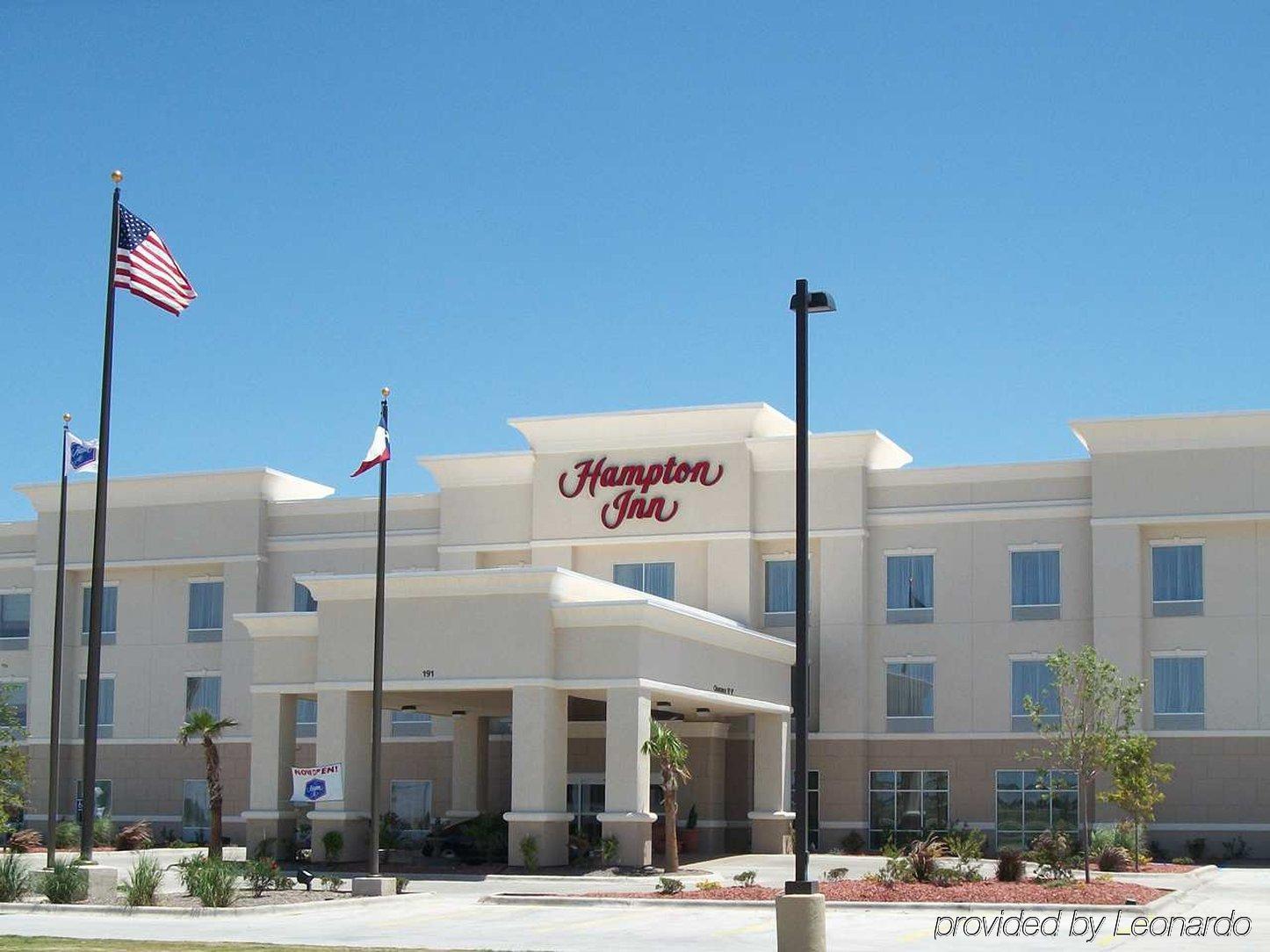 Hampton Inn פקוס מראה חיצוני תמונה