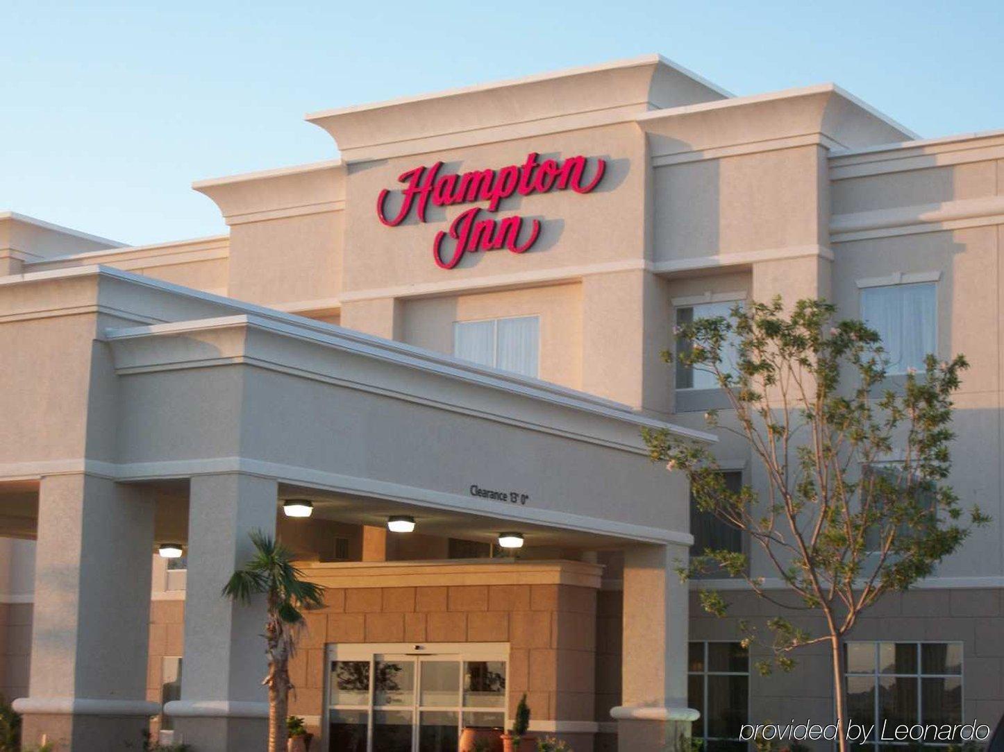 Hampton Inn פקוס מראה חיצוני תמונה