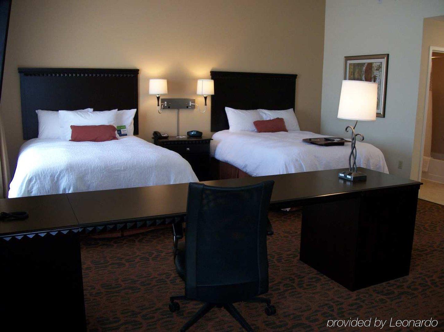 Hampton Inn פקוס חדר תמונה